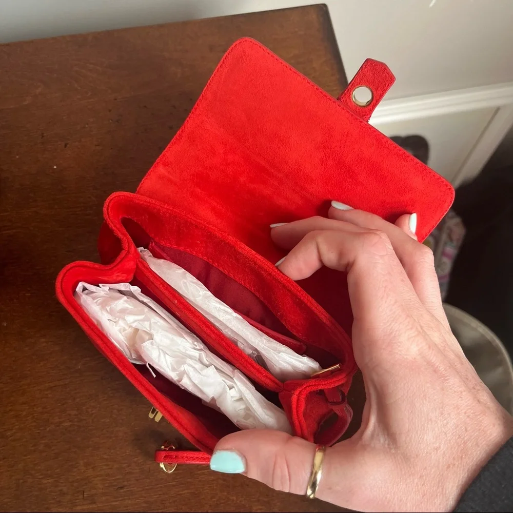 Suede Tres Jolie Pochette in red - Picture 7 of 11